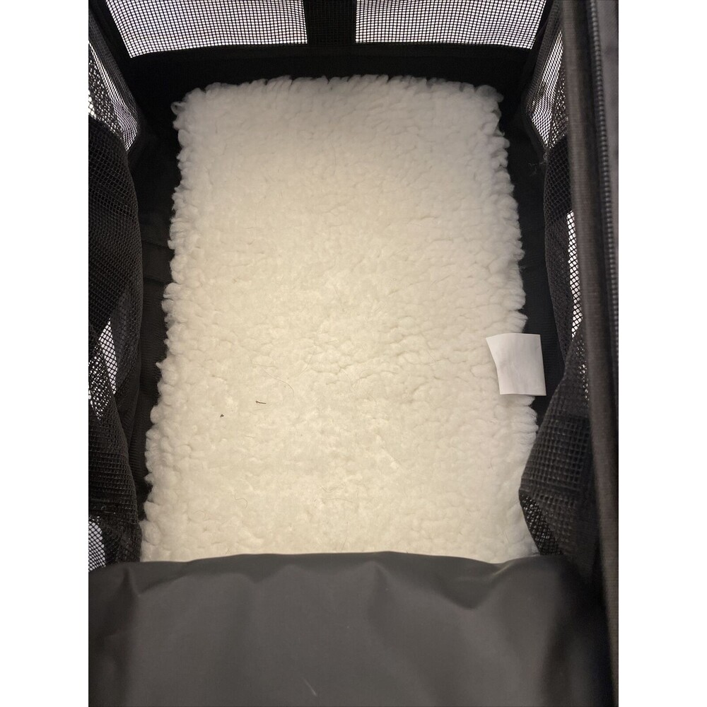 Fresco Pet Carrier Small Dog Or Regular Cat 18 Long X 11.75 High X 12 Wide - Picture 5 of 11